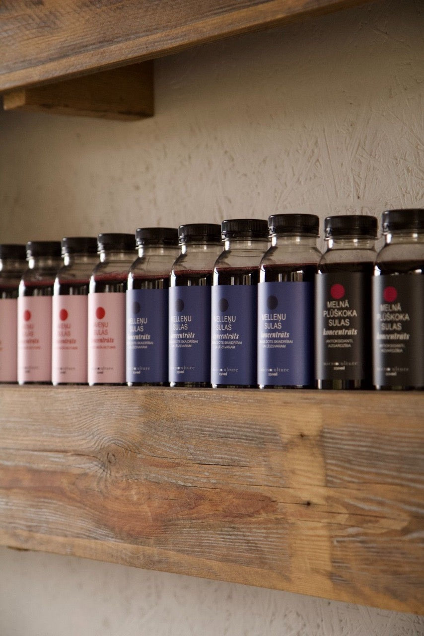 dabīgie sulu koncentrāti bez pievienota cukura vai saldinātājiem